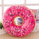 Poduszka dekoracyjna DONUT róż z kolorową posypką Poduszka dekoracyjna DONUT róż z kolorową posypką
