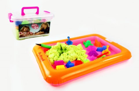 Piasek Kinetyczny w wiaderku 1kg piaskownica + 8 foremek Piasek Kinetyczny w wiaderku 1kg piaskownica + 8 foremek