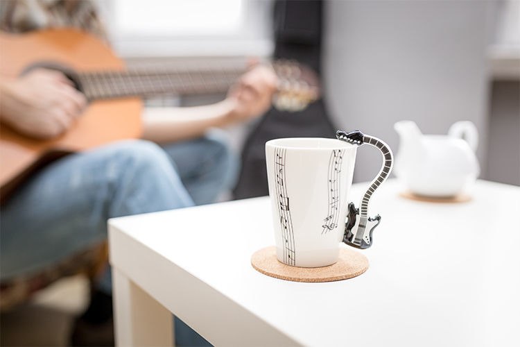 Kubek muzyka - CZARNA GITARA Kubek muzyka - CZARNA GITARA