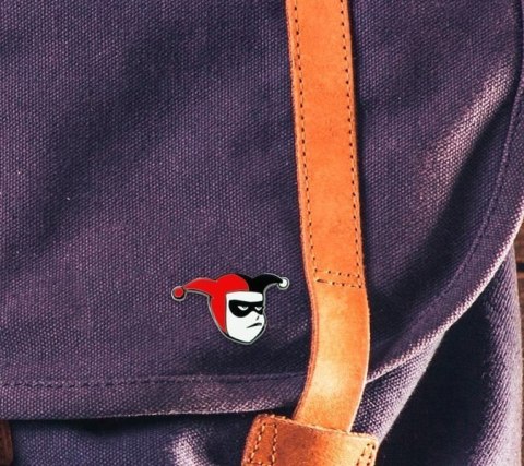 DC COMICS - Przypinka Harley Quinn DC COMICS - Przypinka Harley Quinn