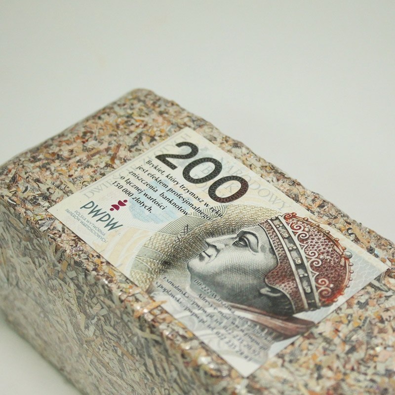 Brykiet z pieniędzy - 200 zł Brykiet z pieniędzy - 200 zł